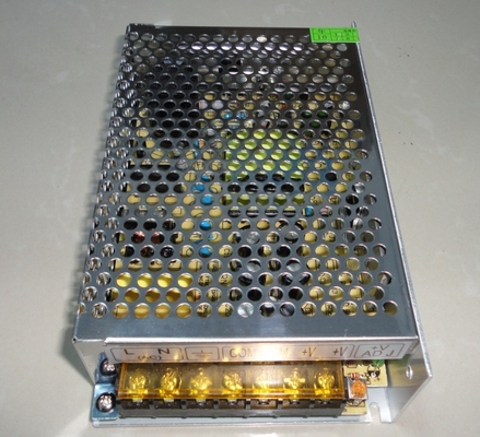 การสลับเปลี่ยนไฟฟ้ากระแสสลับขาเข้าอย่างเต็มรูปแบบ 5A 12V LED Driver Power Supply Transformer