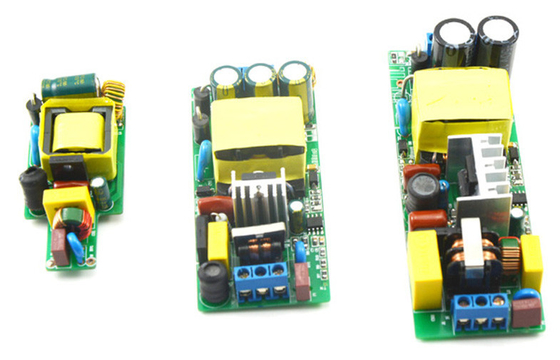 LED พาวเวอร์ซัพพลาย 18 วัตต์คงที่ในปัจจุบัน 85V ไดร์เวอร์ LED - 265V AC, RoHS CE
