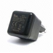 11W 5V 1A-2.1A USB แบบพกพายูนิเวอร์แซ AC DC Power Adapter เสียบสหภาพยุโรปมาตรฐาน EN 60950-1