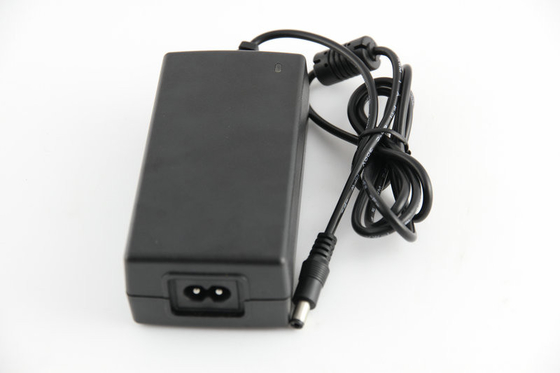 Stable 48W ควบคุมการสลับเปลี่ยนกรอง AC DC Power Adapter 12V DC 50Hz กับอีเอ็มไอ