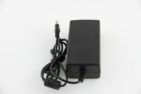 Stable 48W ควบคุมการสลับเปลี่ยนกรอง AC DC Power Adapter 12V DC 50Hz กับอีเอ็มไอ