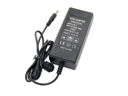 EN55022 หลอดไฟ LED AC ไป 12V DC Power Adapter 36W การกู้คืนอัตโนมัติ CE / ROSH