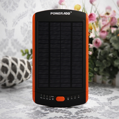 ธนาคารพลังงานแสงอาทิตย์กันน้ำ 23000mah ชาร์จพลังงานแสงอาทิตย์ความจุสูงสำหรับโทรศัพท์ / แล็ปท็อป