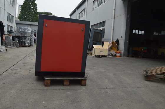 22KW 30HP เครื่องอัดอากาศความเร็วลม AC 380V สามเฟส 50Hz