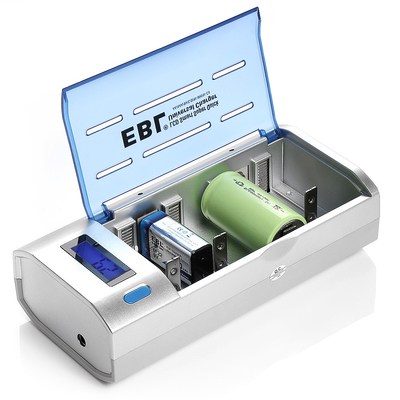 ยูนิเวอร์แซจอแอลซีดีสมาร์ทด่วนชาร์จแบตเตอรี่และ Discharger สำหรับแบตเตอรี่ AA Ni-CD