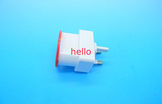 คงที่ในปัจจุบันแบบพกพายูนิเวอร์แซชาร์จ USB สหราชอาณาจักรเสียบ FCC Part 15
