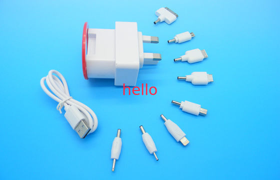 คงที่ในปัจจุบันแบบพกพายูนิเวอร์แซชาร์จ USB สหราชอาณาจักรเสียบ FCC Part 15