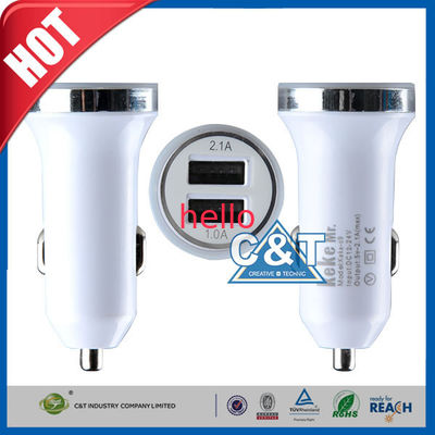 หุ่นยนต์สากล USB Power Adapter Car Charger สำหรับมาร์ทโฟน