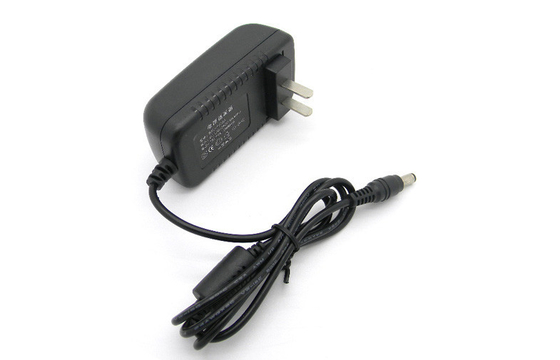 ประสิทธิภาพกำแพงสูงภูเขา Power Adapter 12V 2A AC100-240V ด้วย 1.2M ทองแดง