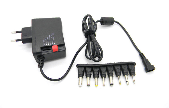 สูงประสิทธิภาพ AC / DC Wall Mount Power Adapter 30W 2500mA สำหรับ SATA / ADSL
