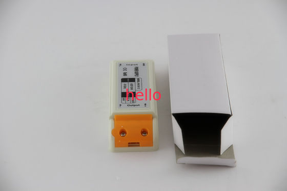 เสถียรภาพ PCB รับประกัน 2 ปีเป็นไปตามมาตรฐาน CE DC12V 3A 36W LED แหล่งจ่ายไฟ