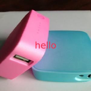 สีดำสีขาวพาวเวอร์ซัพพลาย 5V มือถือ