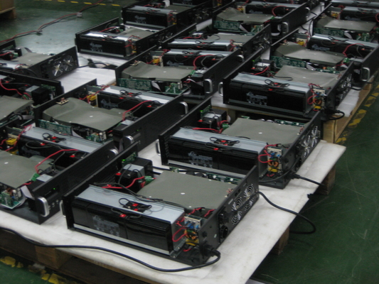 RS232 หรือ USB 230V Rack Mount Ups 2KVA 3KVA เพาเวอร์ซัพพลายพืด