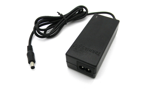 18Volt 45W สก์ท็อป DC Power Supply ลัดวงจรสำหรับทำให้สหภาพยุโรปไฟเสียบ