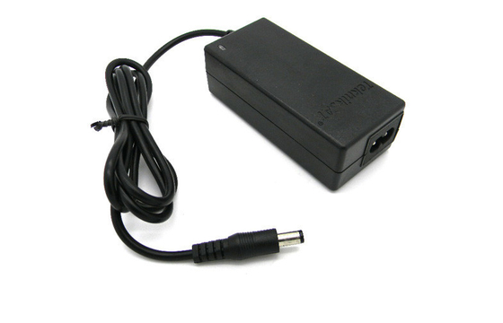 18Volt 45W สก์ท็อป DC Power Supply ลัดวงจรสำหรับทำให้สหภาพยุโรปไฟเสียบ