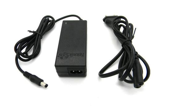 18Volt 45W สก์ท็อป DC Power Supply ลัดวงจรสำหรับทำให้สหภาพยุโรปไฟเสียบ