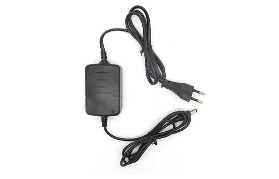 ประสิทธิภาพสก์ท็อปไฟสลับสูง, แอลซีดีทีวี Power Adapter