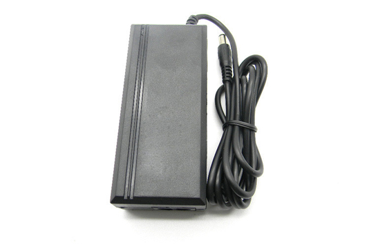 12V 2A AC ไป DC Power Adapter กว่าปัจจุบัน / คง 5.5x2.1mm ปัจจุบัน