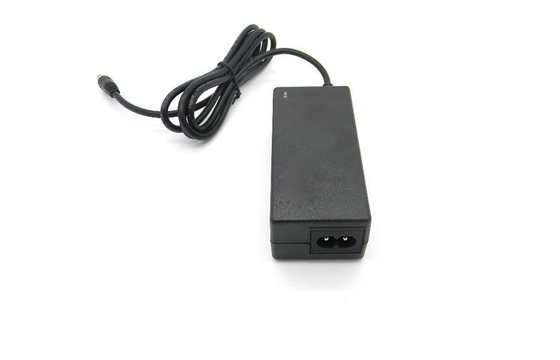 กว่าแรงดันไฟฟ้า AC เป็น DC Power Adapter ตั้งโต๊ะ 36W 12V สหราชอาณาจักรเสียบสำหรับแอลซีดีทีวี