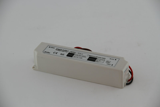 กันน้ำ IP67 60W แรงดันไฟฟ้าคงไดร์เวอร์ LED 120V AC, กรณีพลาสติกบางแห่ง