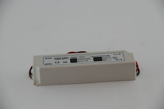 กันน้ำ IP67 60W แรงดันไฟฟ้าคงไดร์เวอร์ LED 120V AC, กรณีพลาสติกบางแห่ง