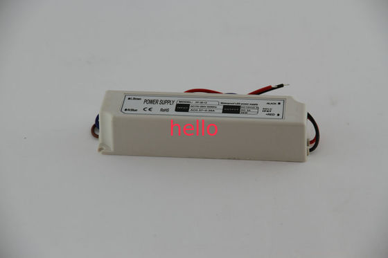 จอแอลซีดีขาออกเดี่ยวแสดงแรงดันไฟฟ้าคง LED Driver 3A 36W ด้วยการฟื้นฟูอัตโนมัติ