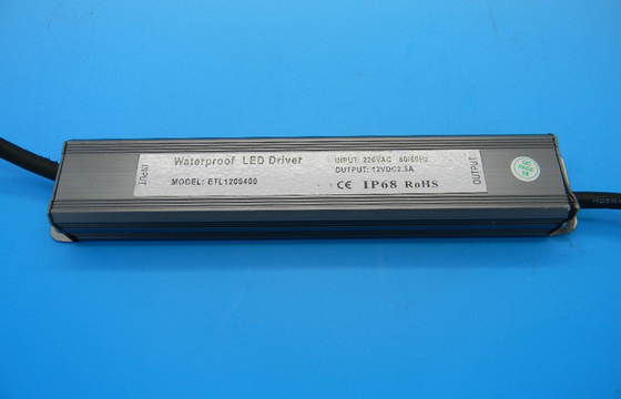 แรงดันคงที่ 30W LED Driver กันน้ำ FCC ส่วน 15B IP68 ด้วยเป็นไปตามมาตรฐาน CE