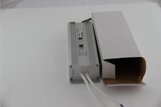 ไดร์เวอร์ 60Hz IP68 กันน้ำ 6.5A LED Driver 150W กับเอาท์พุทเดี่ยว 24V LED