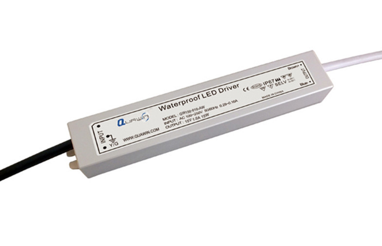 แรงดันไฟฟ้าคงที่ 15 วัตต์กันน้ำไดร์เวอร์ LED, จอแสดงผล LED วงจรไดร์เวอร์