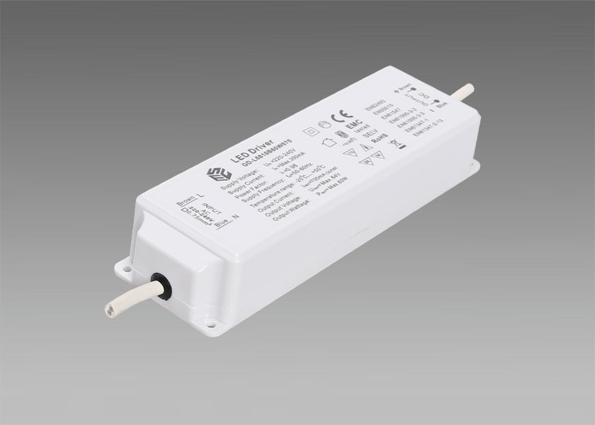 IP44 คงที่ในปัจจุบัน 60W ไดร์เวอร์ LED - 110W ร้อนคุ้มครอง ก.ล.ต. -N-QD100